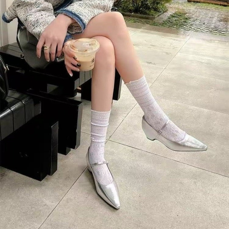 أحذية نسائية أنيقة جديدة لعام  - مراجعة Women'S Fashion Shoes وسعره