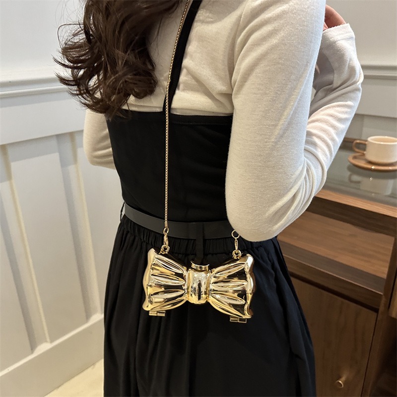 حقيبة يد صغيرة معدنية عصرية فا - مراجعة Women Fashion Handbags وسعره
